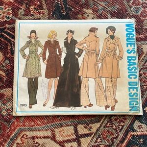 1970s‎ Trench Coat Pattern by Vogue